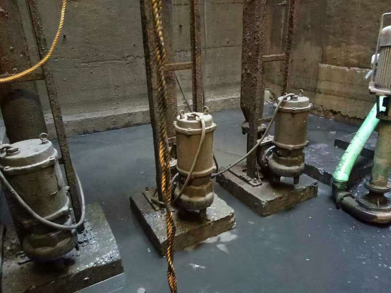 赞皇污水池清理