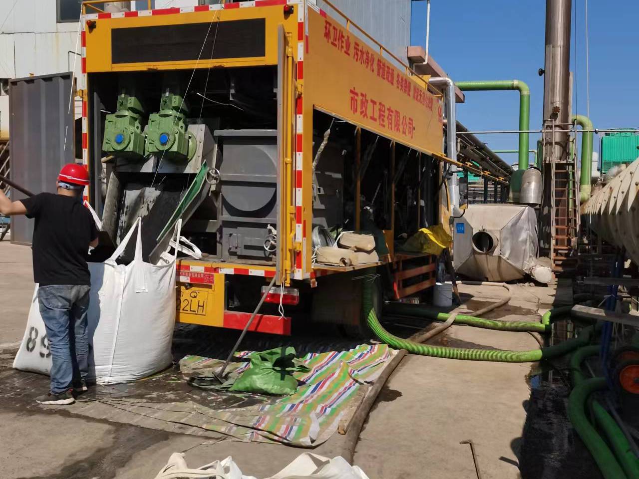 赞皇淤泥压干处理